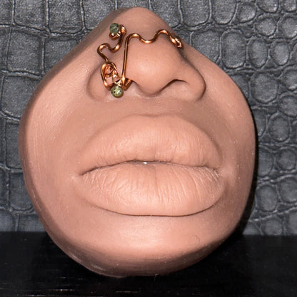 Jianni Abstract Nose Cuff